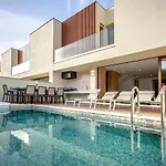 Vila Marivital I Luxury I Heated Pool I Old Town Albufeira